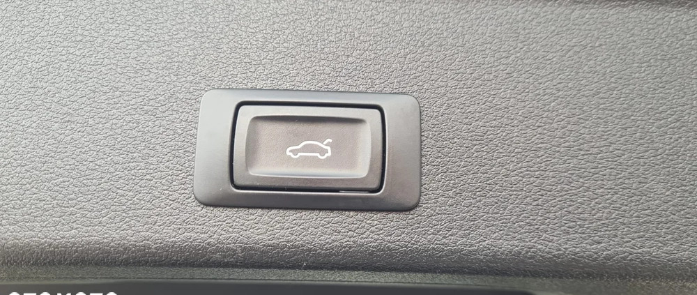Audi A4 cena 85500 przebieg: 172000, rok produkcji 2016 z Busko-Zdrój małe 704